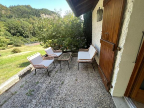 Maisonnette dans la vallée verte